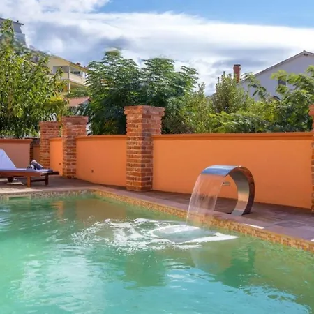 Luxury Pool 1 By Guide
