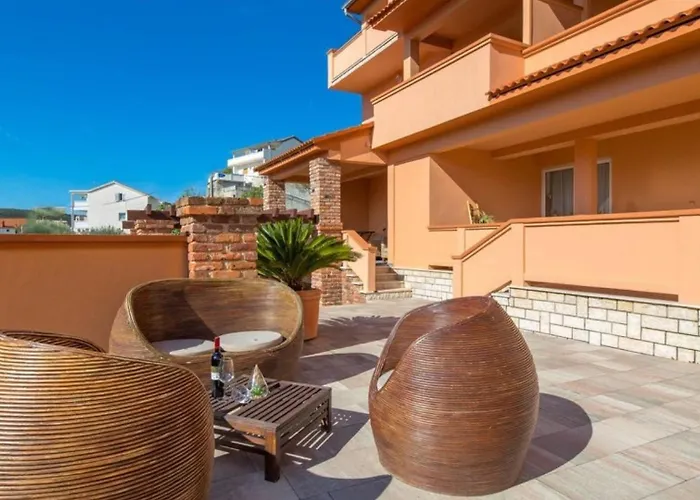 Luxury Pool 1 By Guide Apartment