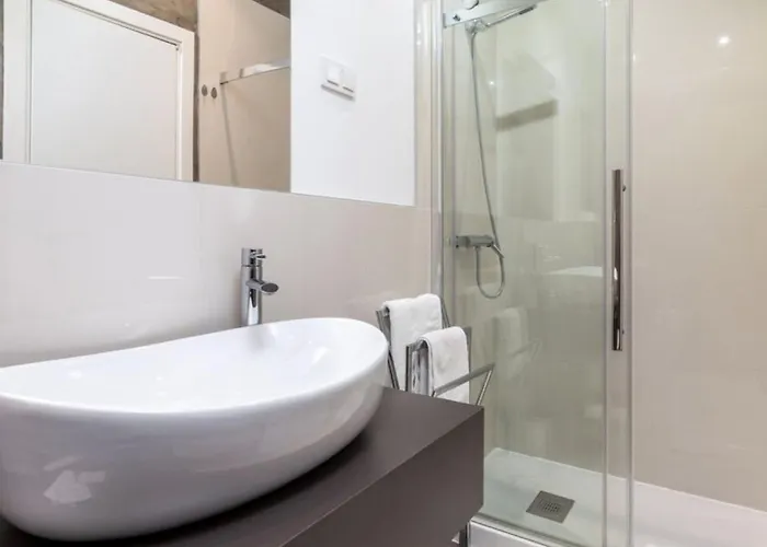 Luxury Pool 1 By Guide Apartment *