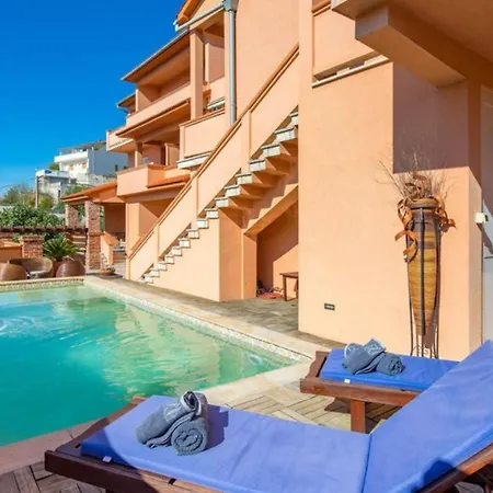 Luxury Pool 1 By Guide Apartament Kampor