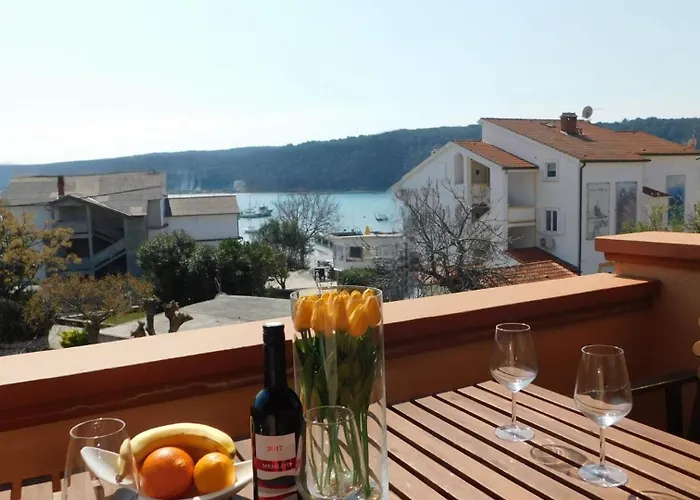Luxury Pool 1 By Guide Apartament