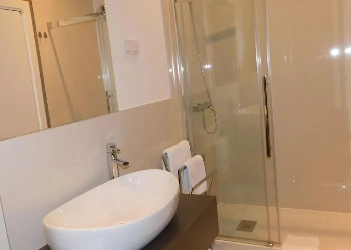 Luxury Pool 1 By Guide Apartament